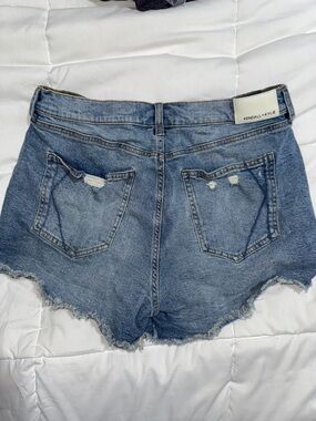 Kendall & Kylie “The icon” Light Blue Frayed High-Rise Denim Shorts size 13/31